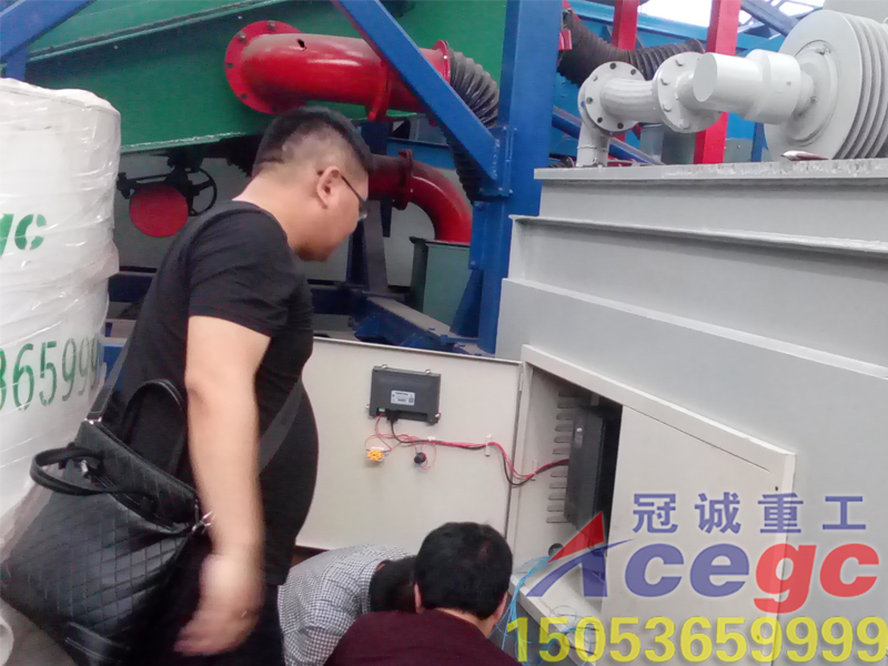 湖南客户来我司订购卧式全自动排矿STL120型选金离心机 湖南客户来我司订购卧式全自动排矿STL120型选金离心机